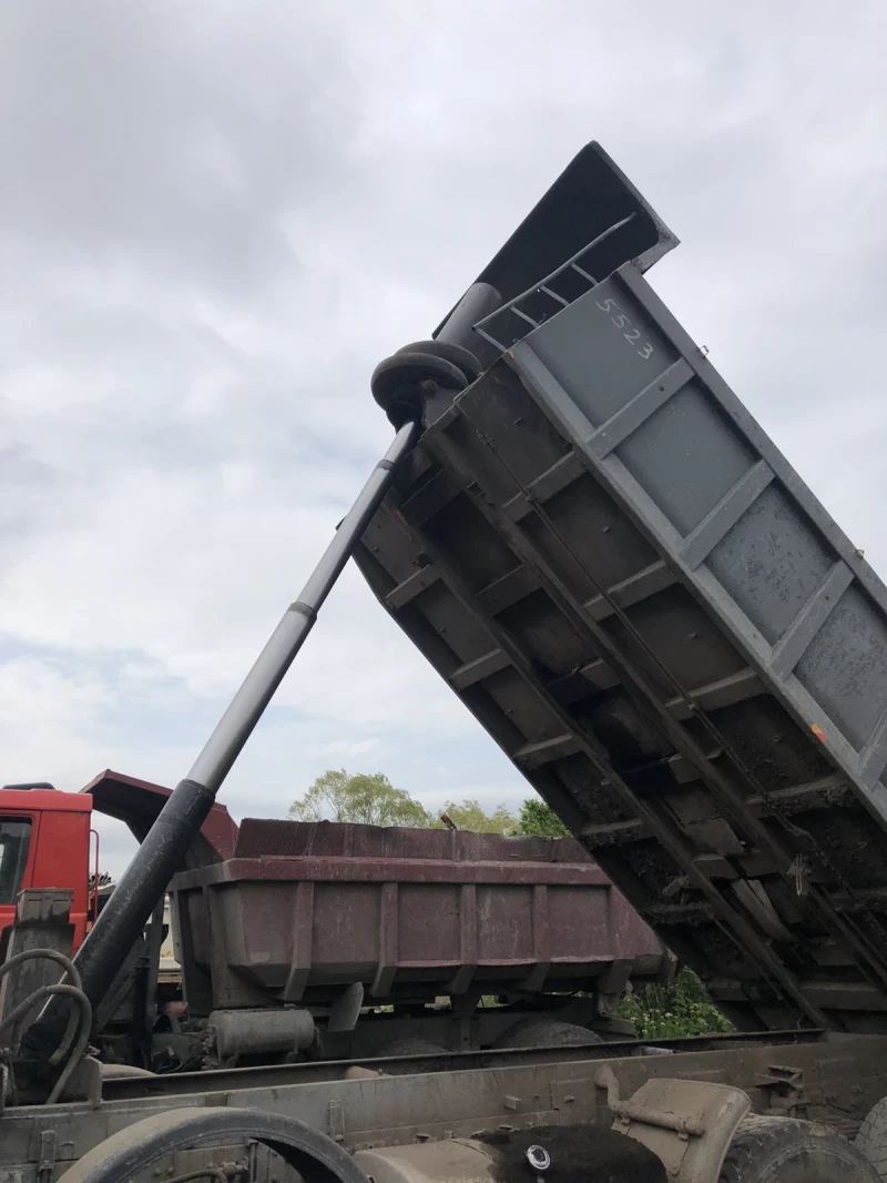 Volvo F10 320, снимка 2 - Камиони - 52654954