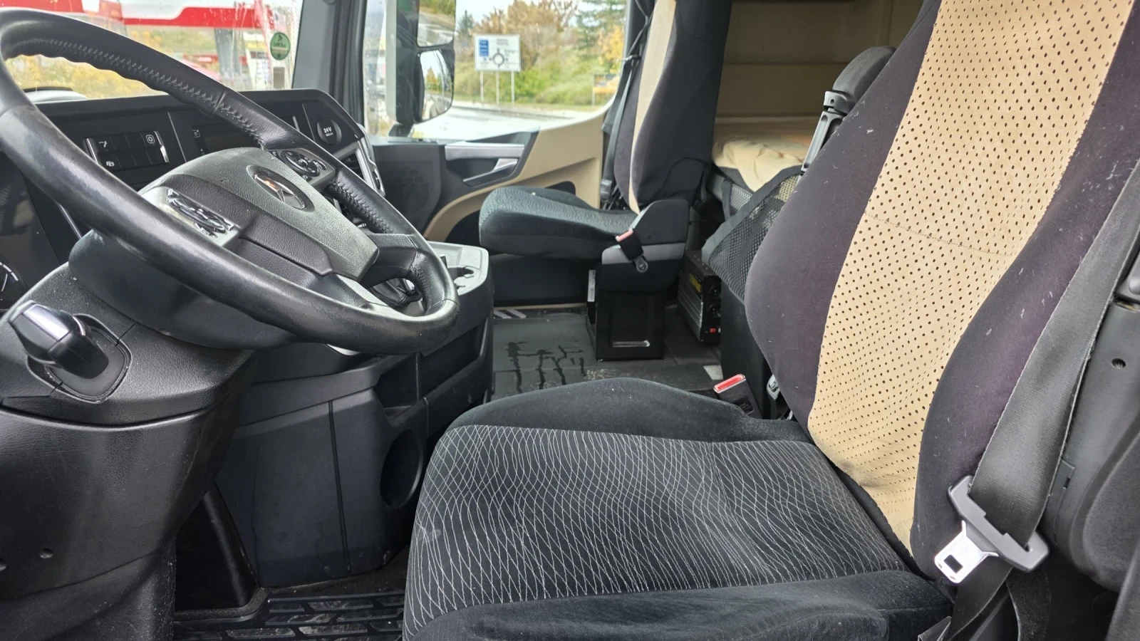 Mercedes-Benz Actros 18 45 EURO 6 Хидравлична помпа  - изображение 7