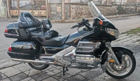     Honda Gold Wing SC47