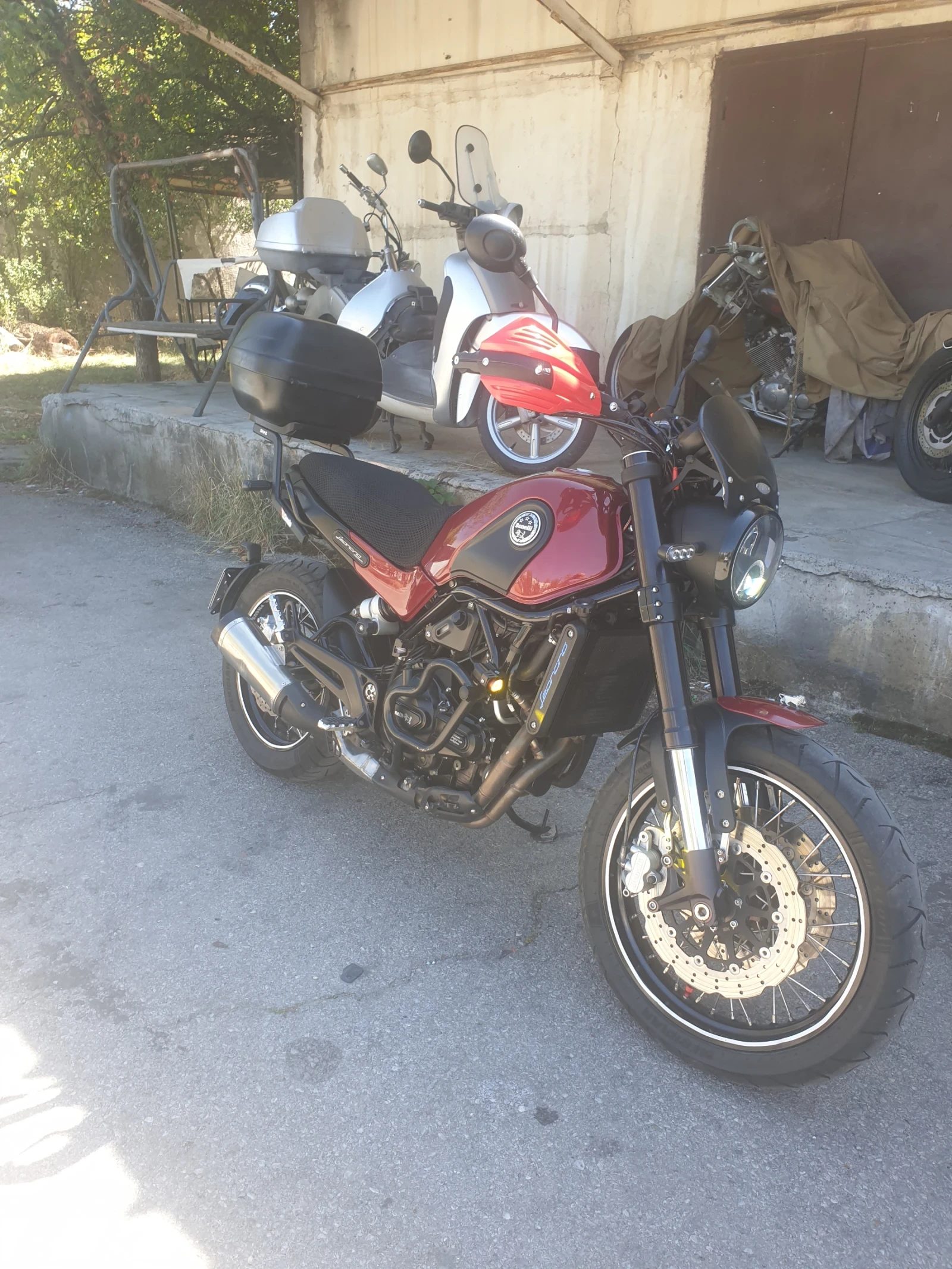 Benelli Cafe Racer  - изображение 4