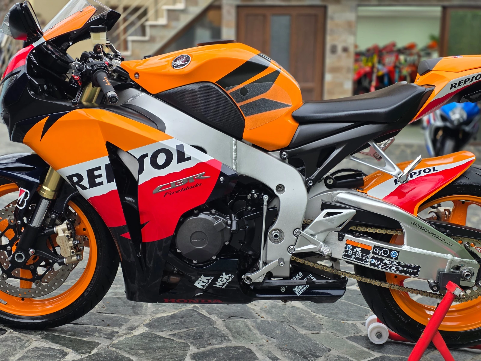 Honda Cbr 1000💥ЛИЗИНГ💥REPSOL, снимка 15 - Мотоциклети и мототехника - 54041694