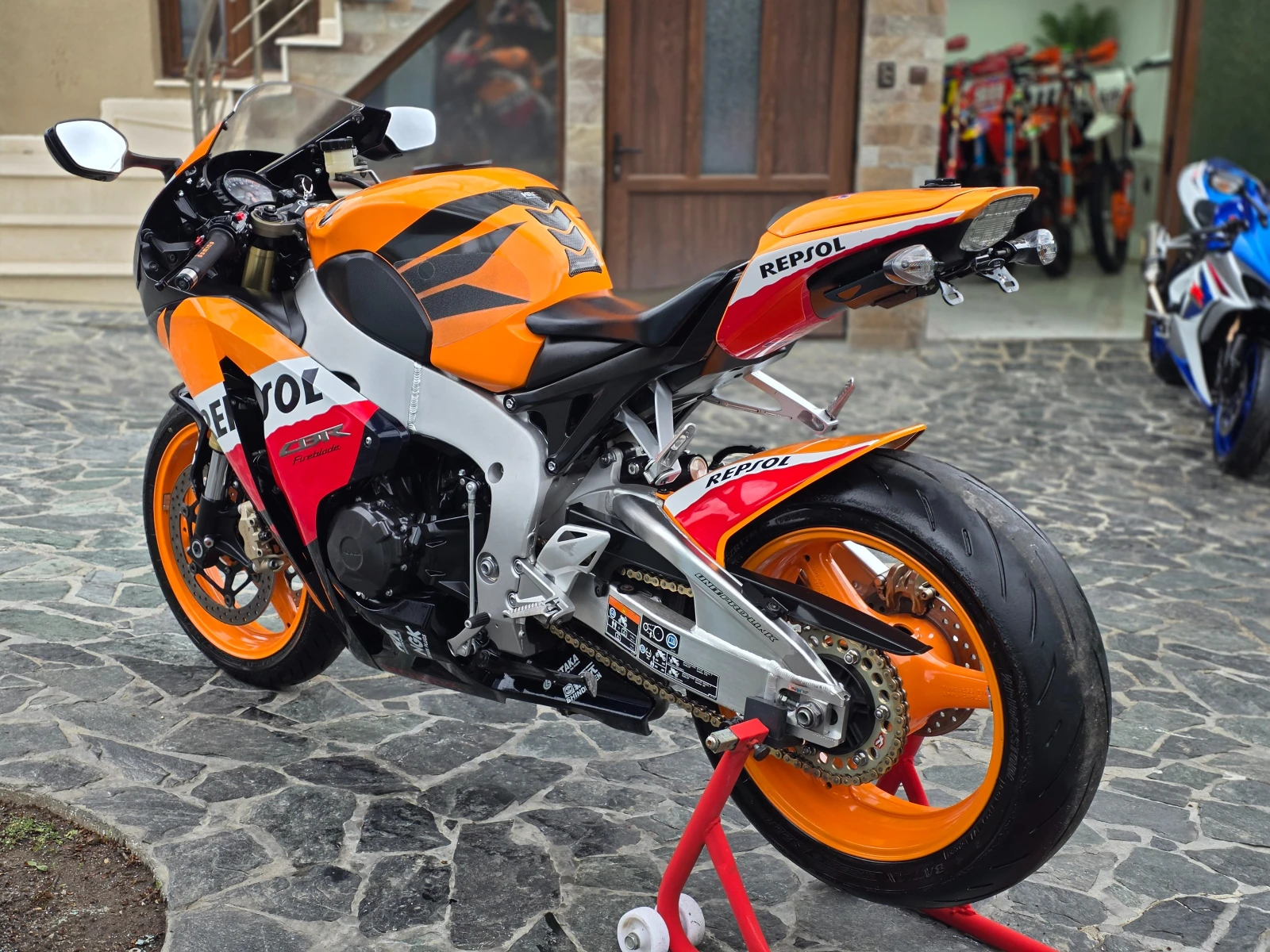 Honda Cbr 1000💥ЛИЗИНГ💥REPSOL, снимка 11 - Мотоциклети и мототехника - 54041694
