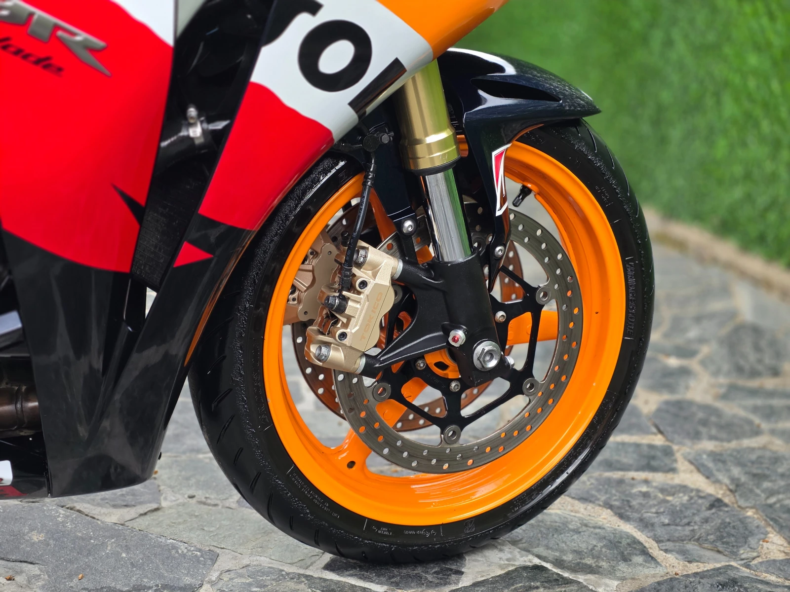 Honda Cbr 1000💥ЛИЗИНГ💥REPSOL, снимка 10 - Мотоциклети и мототехника - 54041694