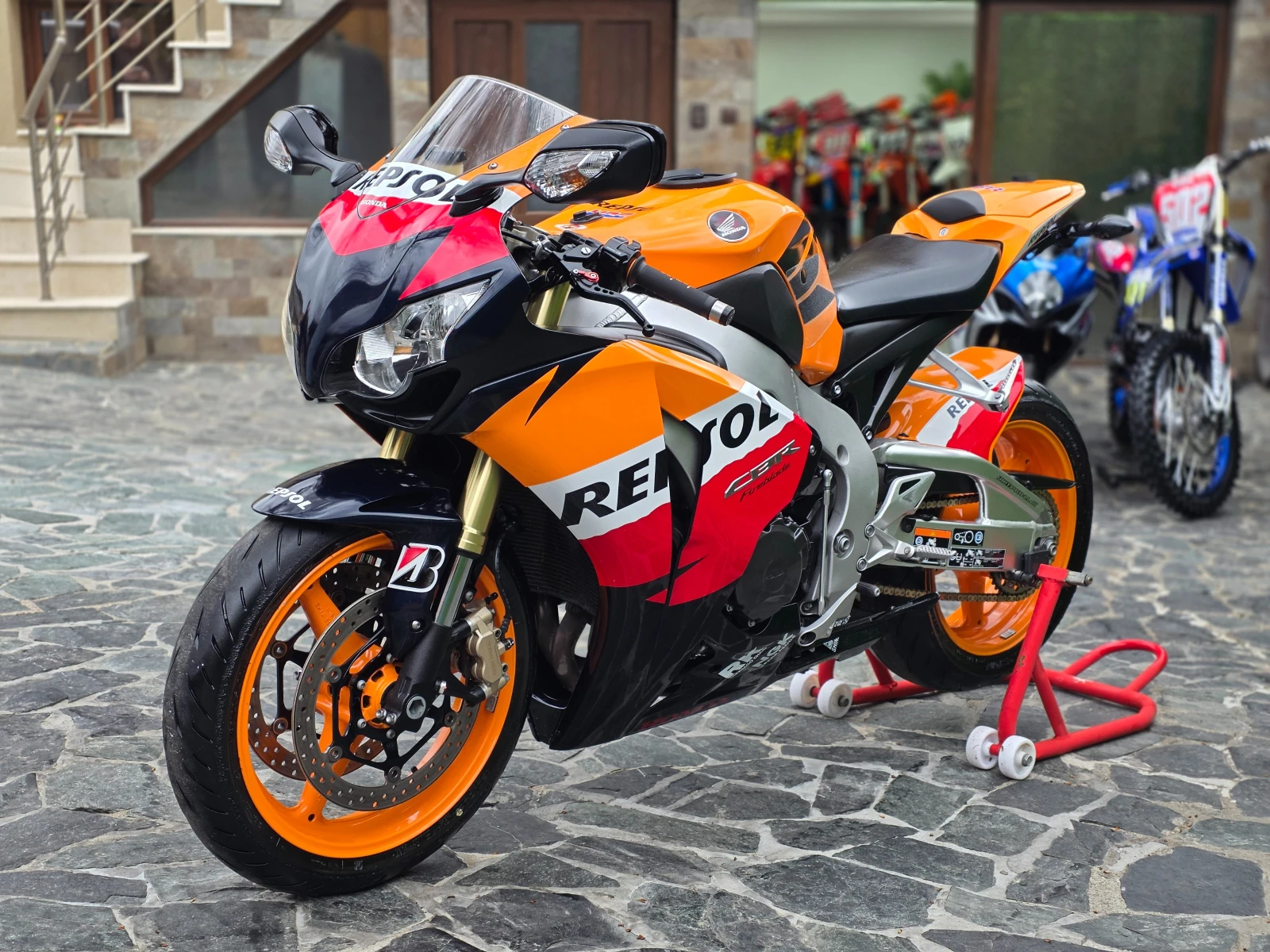 Honda Cbr 1000💥ЛИЗИНГ💥REPSOL, снимка 17 - Мотоциклети и мототехника - 54041694