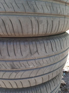 Гуми Летни 215/60R16, снимка 4 - Гуми и джанти - 48926735