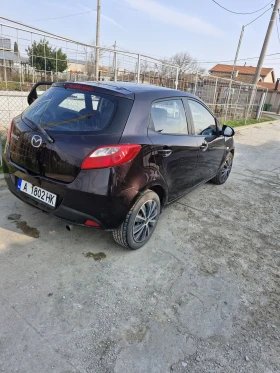 Mazda 2 Газ, снимка 3