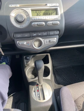 Honda Jazz 1, 4 Автоматик, снимка 16