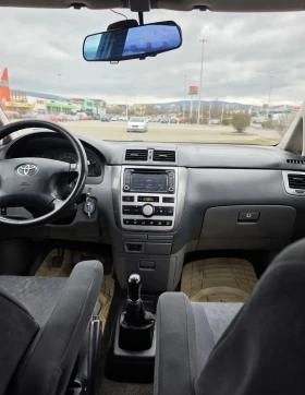 Toyota Avensis verso 2.0 D4D , снимка 11