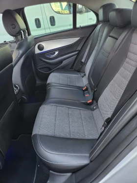 Mercedes-Benz E 220, снимка 10