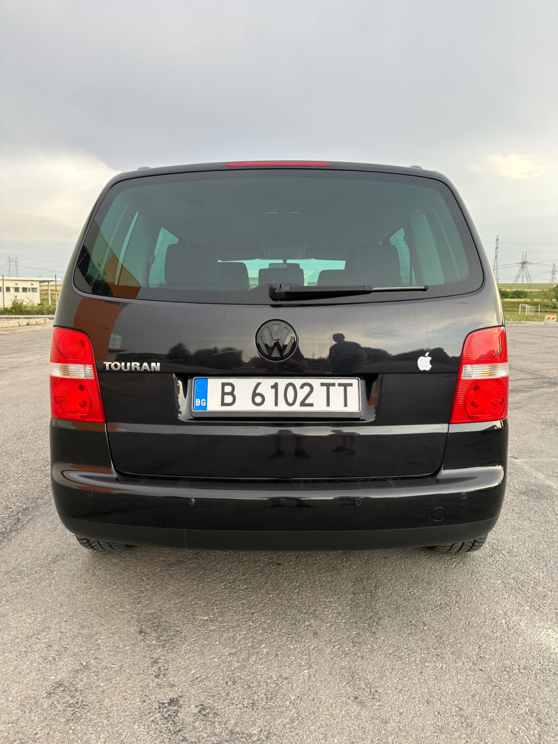 VW Touran, снимка 3 - Автомобили и джипове - 46246651