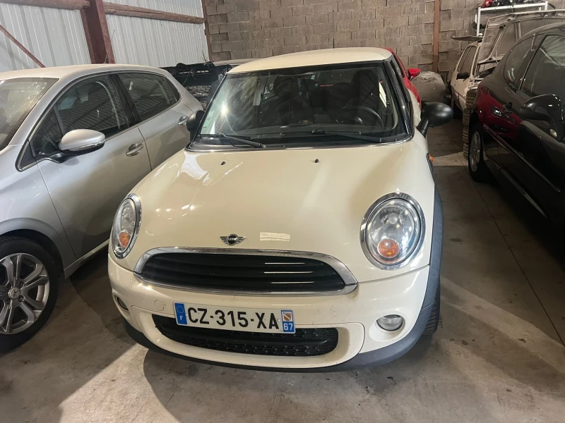 Mini One 1, 6D, снимка 2 - Автомобили и джипове - 47476330