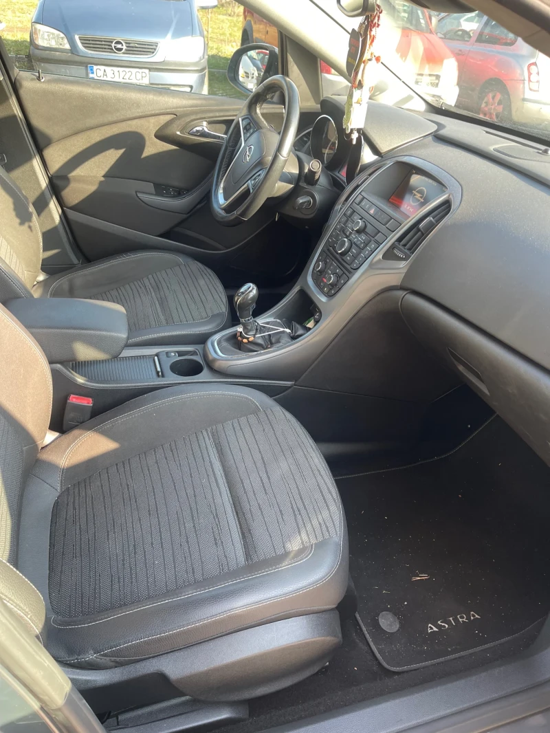 Opel Astra, снимка 3 - Автомобили и джипове - 48140600