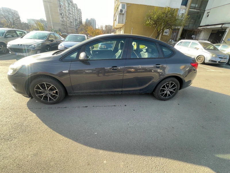 Opel Astra, снимка 7 - Автомобили и джипове - 48140600