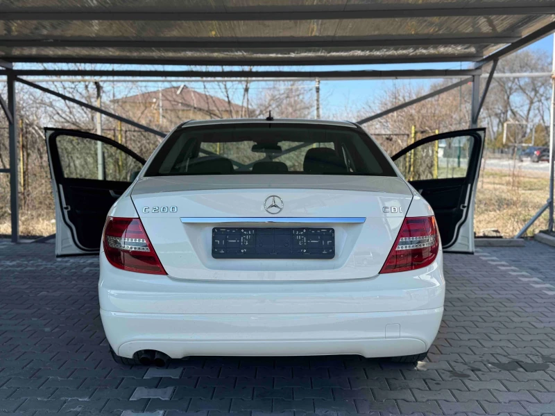 Mercedes-Benz C 200, снимка 4 - Автомобили и джипове - 49373233