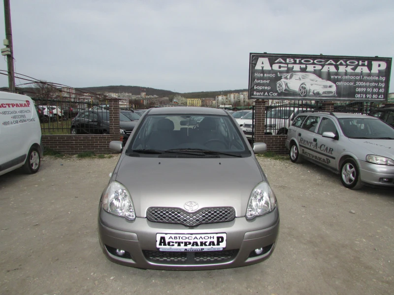 Toyota Yaris 1.0 VVT-i EURO4, снимка 2 - Автомобили и джипове - 49506257