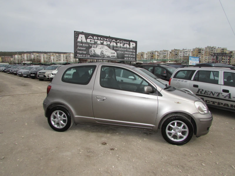 Toyota Yaris 1.0 VVT-i EURO4, снимка 17 - Автомобили и джипове - 49506257