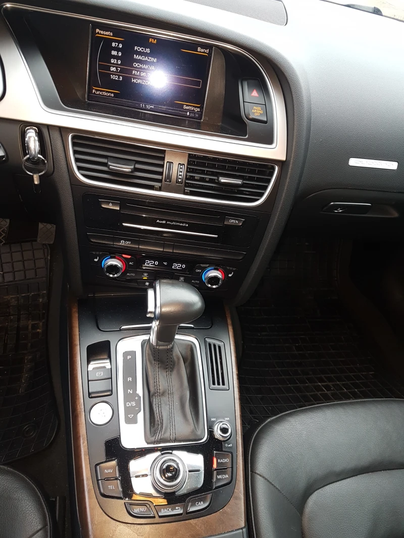 Audi A5 2.0TFSI Quattro, снимка 11 - Автомобили и джипове - 49696099