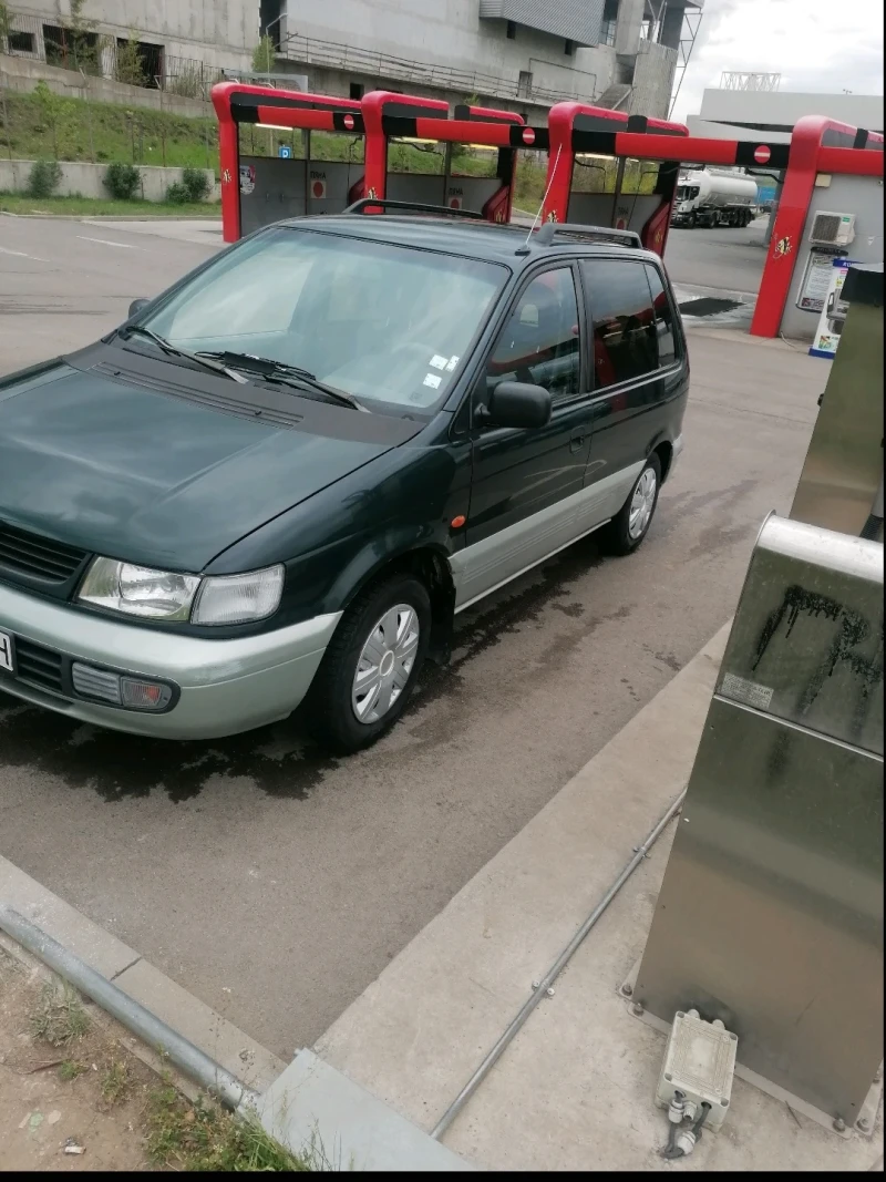 Mitsubishi Space runner 18. 122 кс. 4х4, снимка 3 - Автомобили и джипове - 52916967