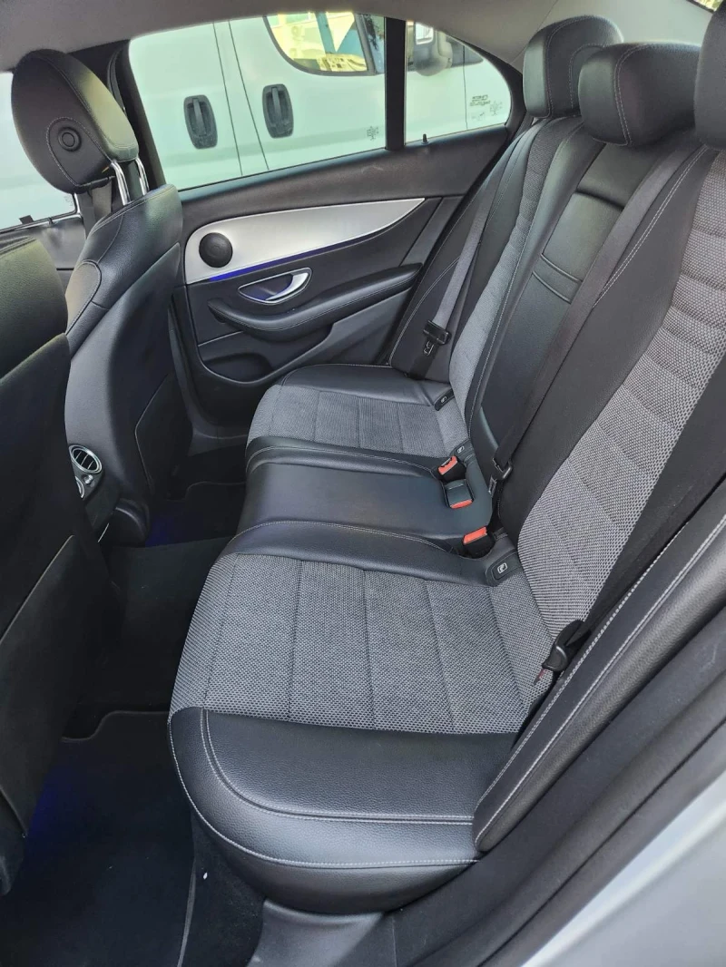 Mercedes-Benz E 220, снимка 10 - Автомобили и джипове - 52566150