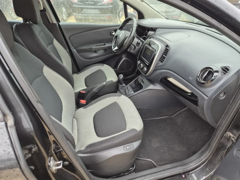 Renault Captur 0.9, снимка 8 - Автомобили и джипове - 51997545