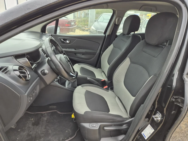 Renault Captur 0.9, снимка 11 - Автомобили и джипове - 51997545