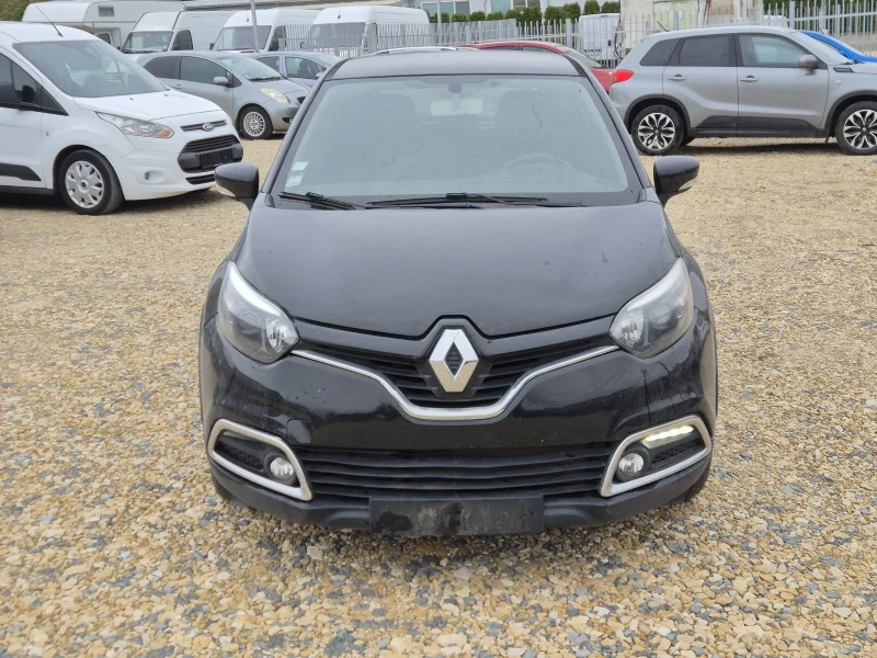 Renault Captur 0.9, снимка 3 - Автомобили и джипове - 51997545