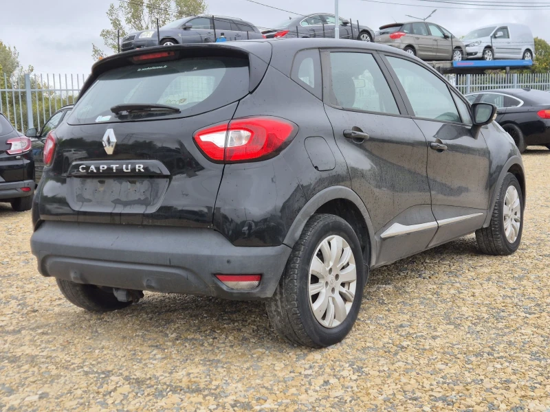 Renault Captur 0.9, снимка 5 - Автомобили и джипове - 51997545