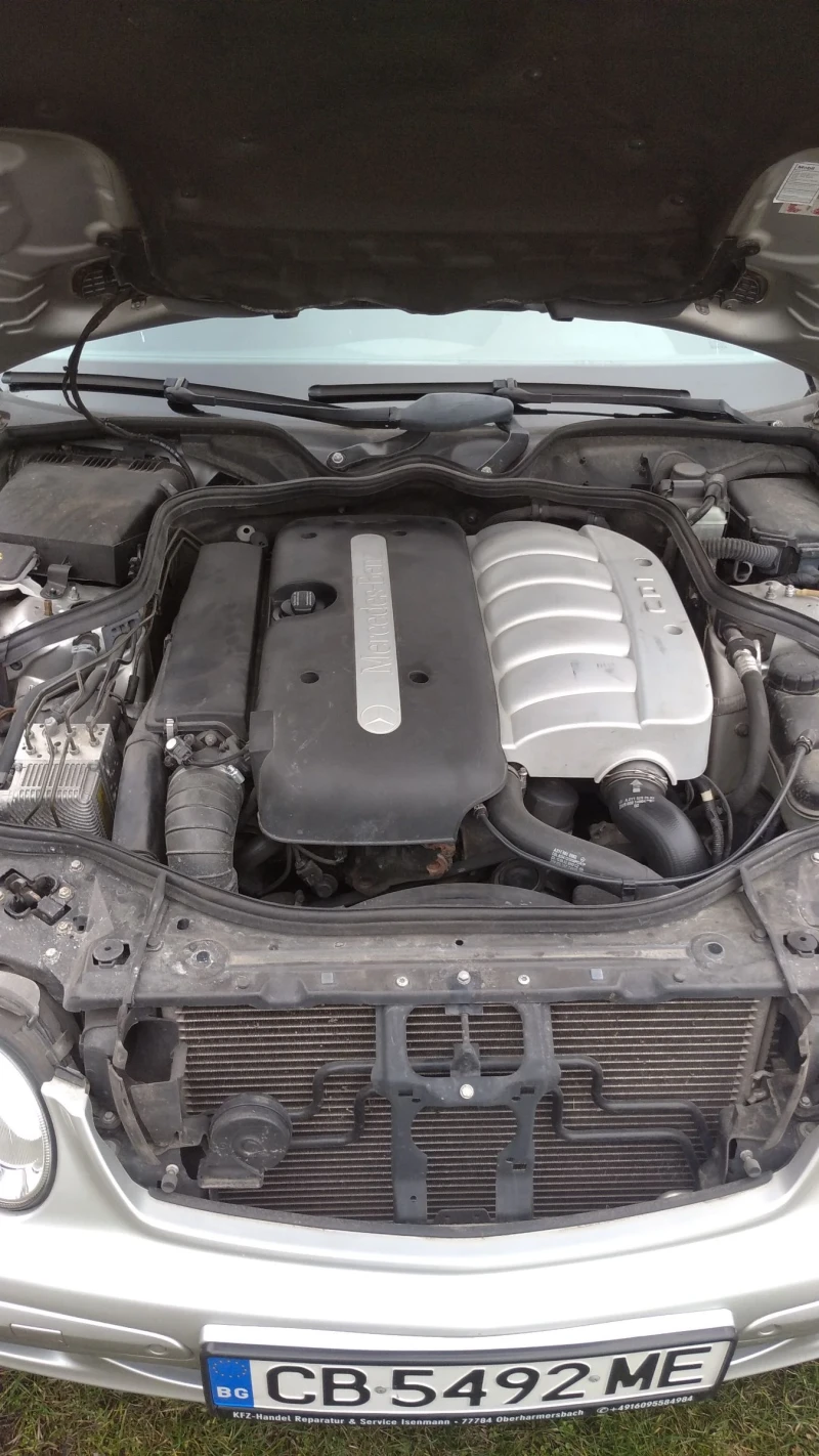 Mercedes-Benz E 270, снимка 11 - Автомобили и джипове - 52988874