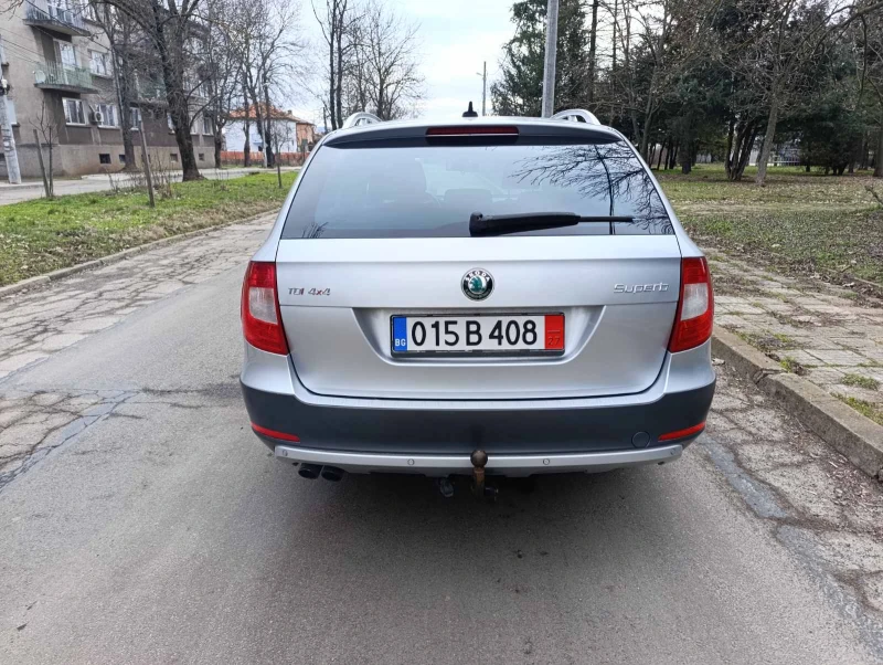 Skoda Superb Scout 4X4 2.0 TDI Автомат , снимка 6 - Автомобили и джипове - 53453984
