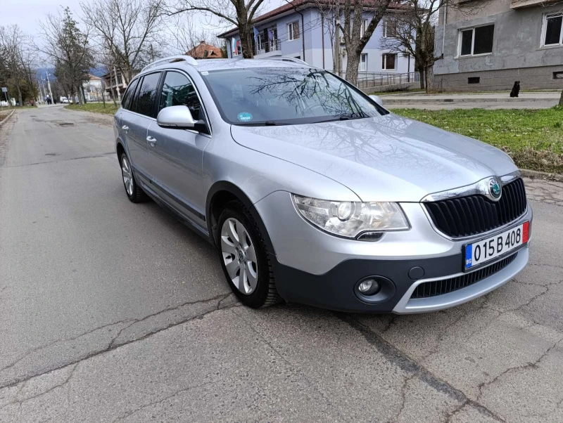 Skoda Superb Scout 4X4 2.0 TDI Автомат , снимка 3 - Автомобили и джипове - 53453984