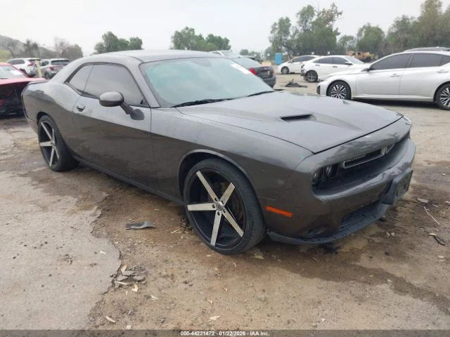 Dodge Challenger SXT - изображение 3
