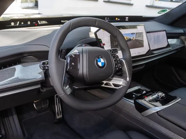 BMW 740 FACELIFT XDRIVE M-SPORT EXECUTIVE-LOUNGE TV B&W, снимка 6 - Автомобили и джипове - 55968188