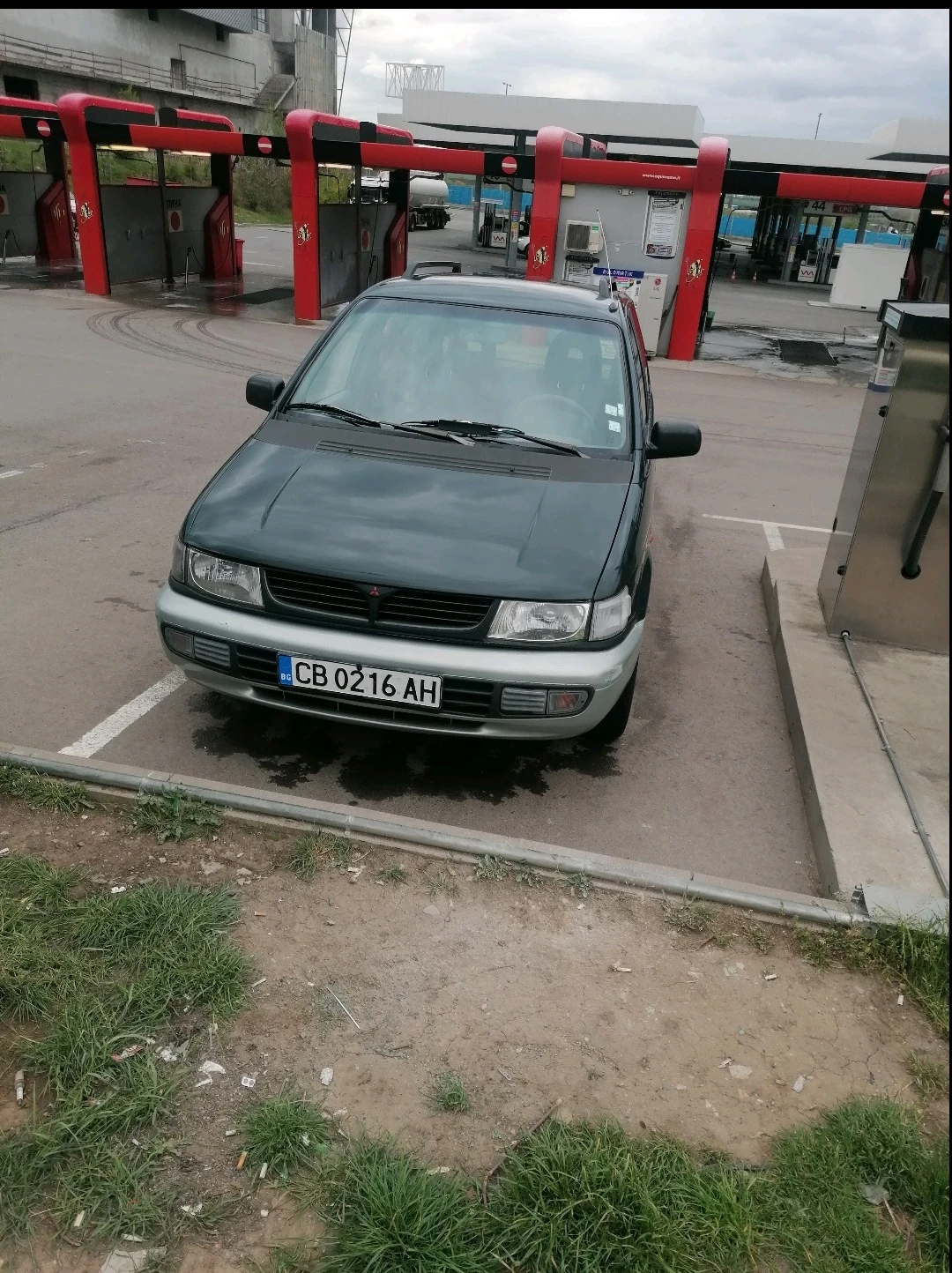 Mitsubishi Space runner 18. 122 кс. 4х4, снимка 1