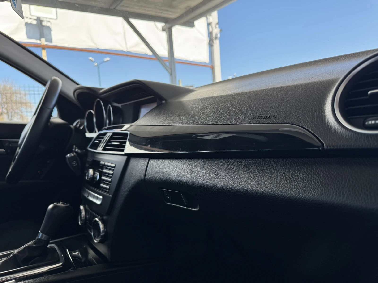 Mercedes-Benz C 200 | Mobile.bg — изображение 11