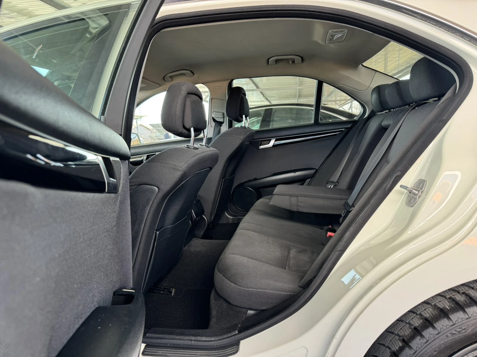 Mercedes-Benz C 200 | Mobile.bg — изображение 13