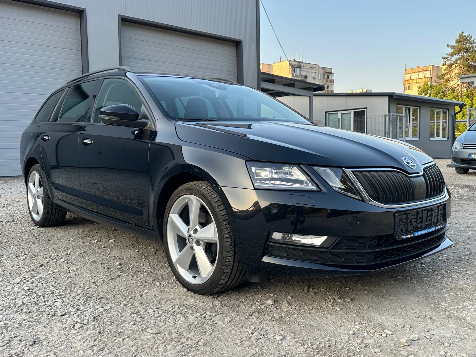 Skoda Octavia 2.0TDI* AVTOMAT* NAVI* TOP - изображение 3