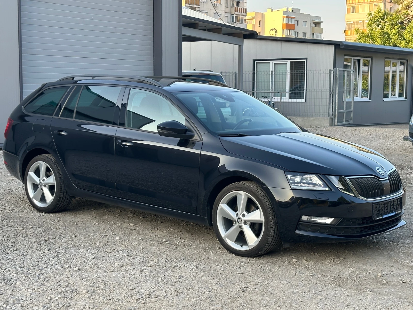 Skoda Octavia 2.0TDI* AVTOMAT* NAVI* TOP - изображение 5
