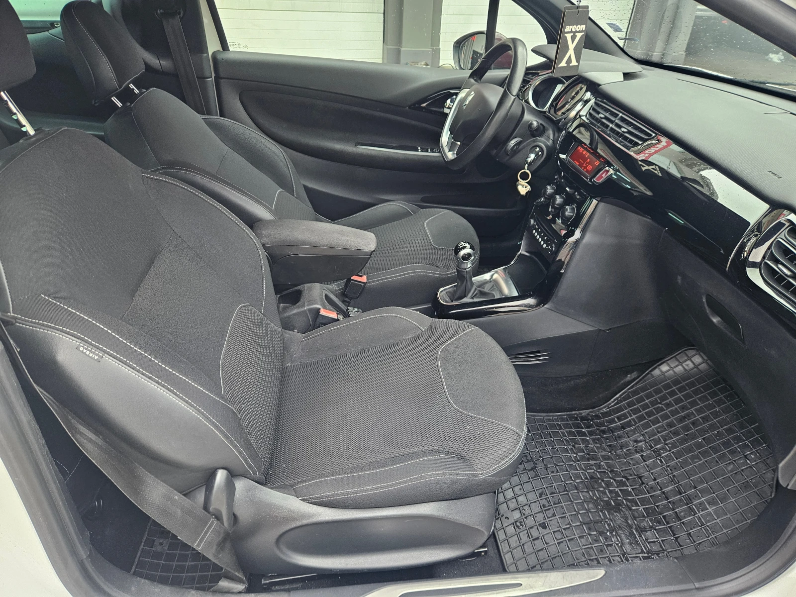 Citroen DS3 1.6 VTi (120 Hp) | Mobile.bg   15