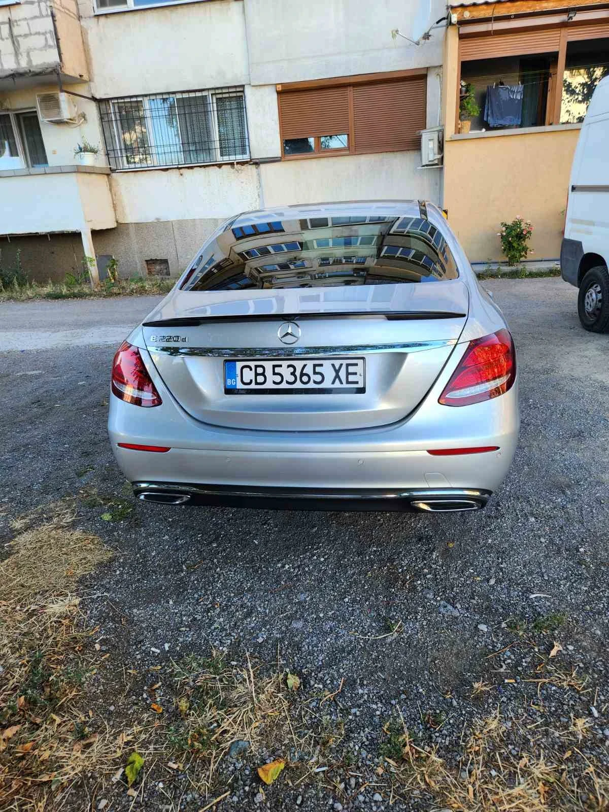 Mercedes-Benz E 220  - изображение 4