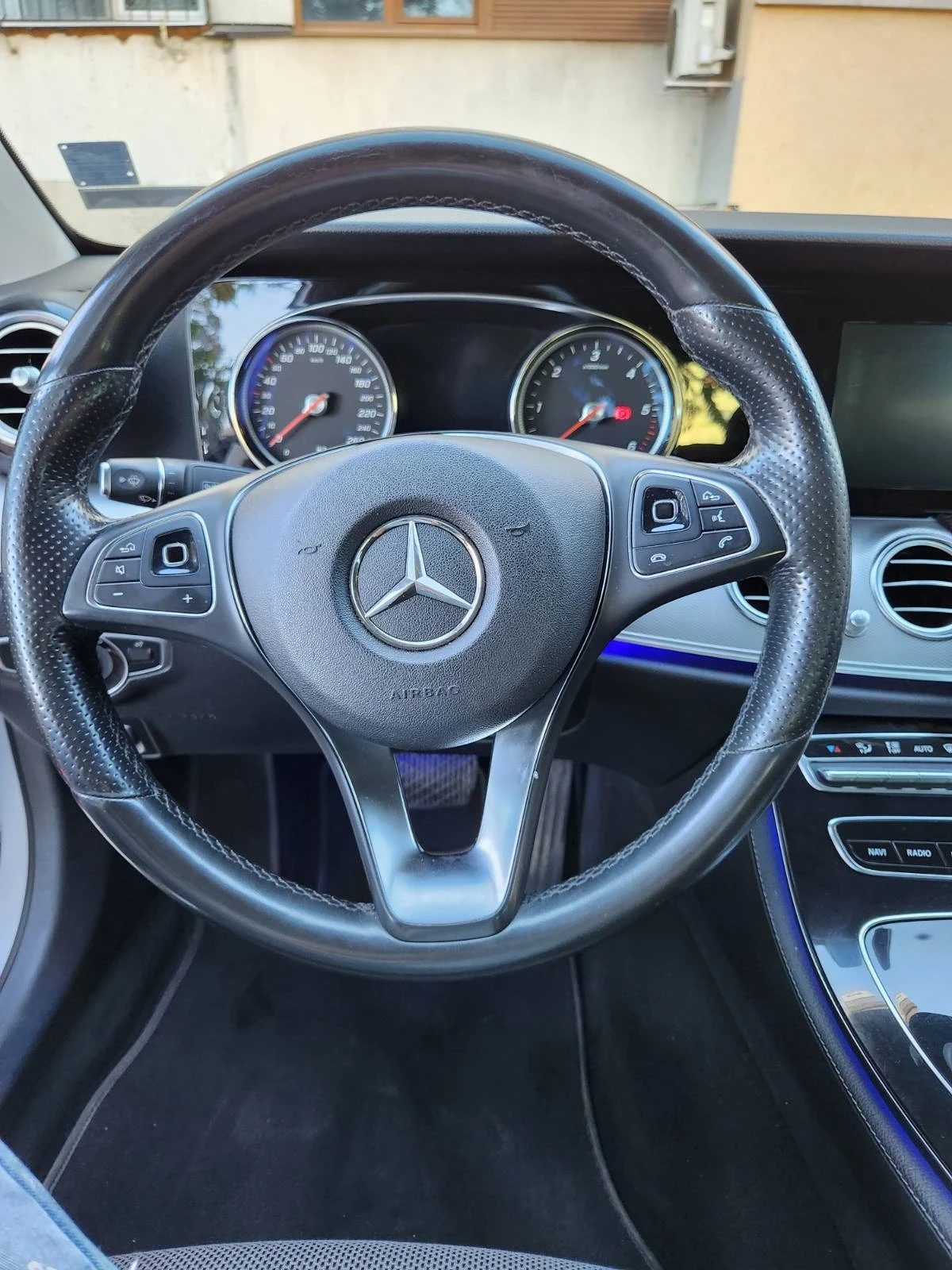 Mercedes-Benz E 220 | Mobile.bg � ����������� 12