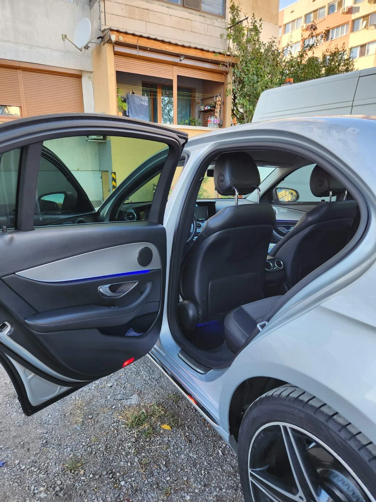 Mercedes-Benz E 220 | Mobile.bg � ����������� 11