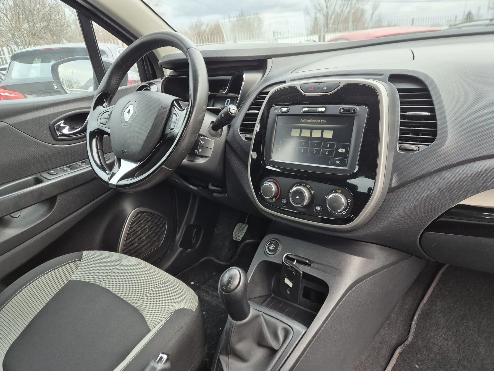 Renault Captur 0.9 | Mobile.bg � ����������� 9