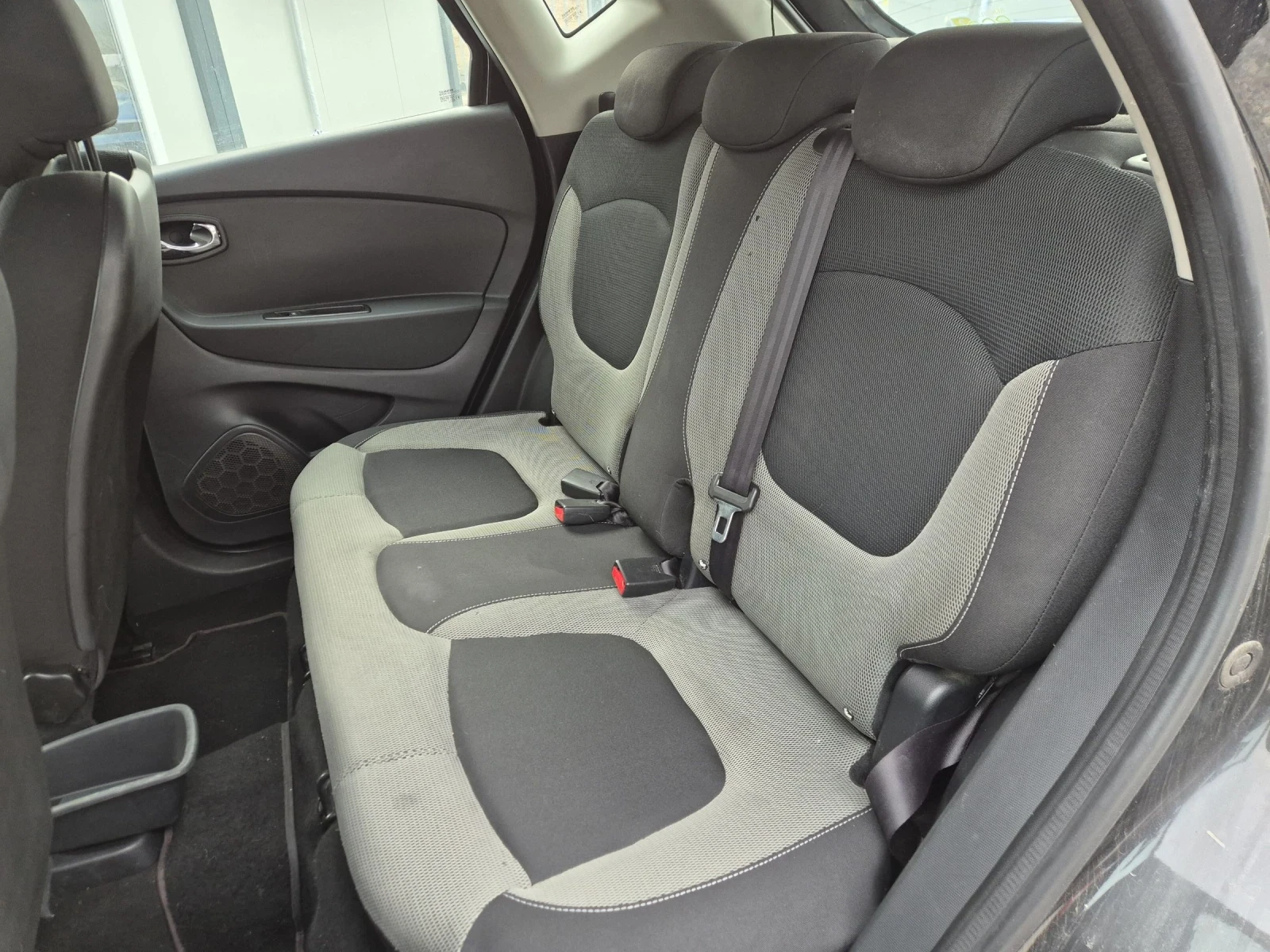 Renault Captur 0.9 | Mobile.bg � ����������� 12