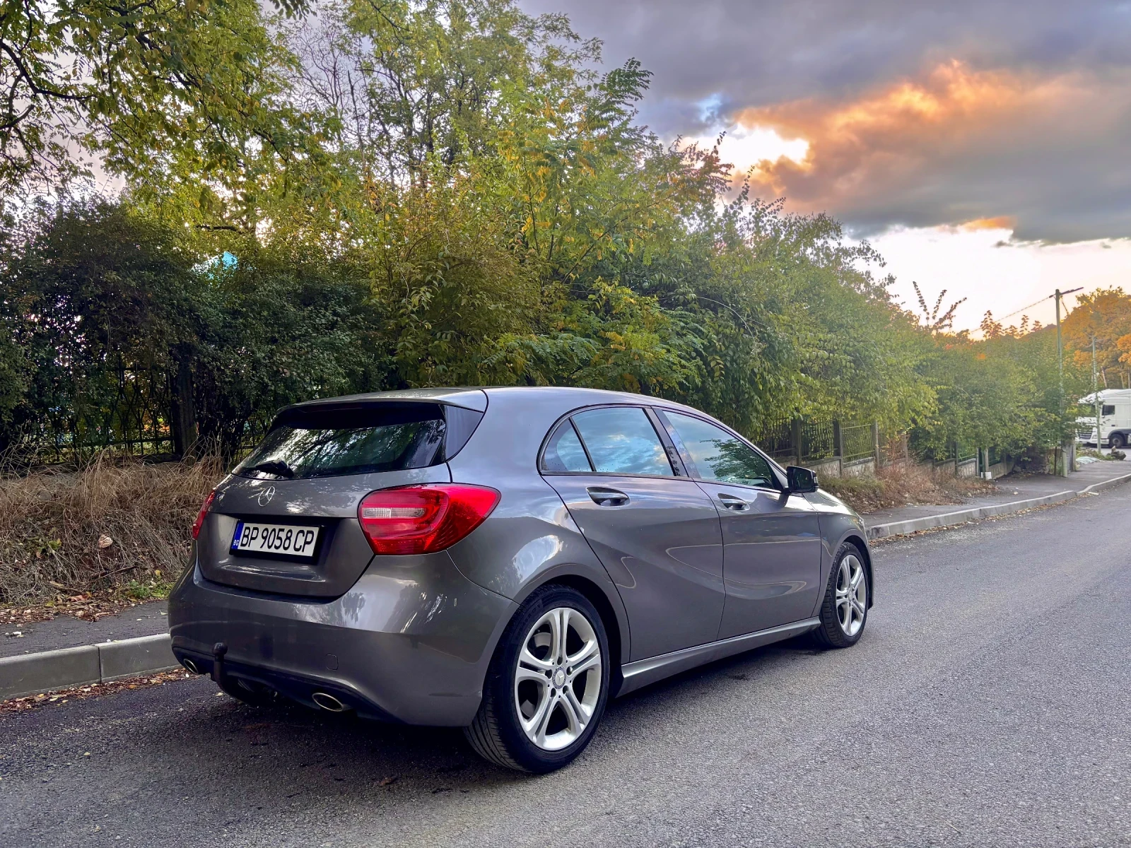 Mercedes-Benz A 220 Автоматик - изображение 6