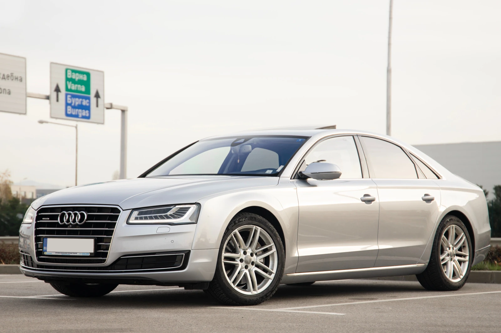 Audi A8  - изображение 2