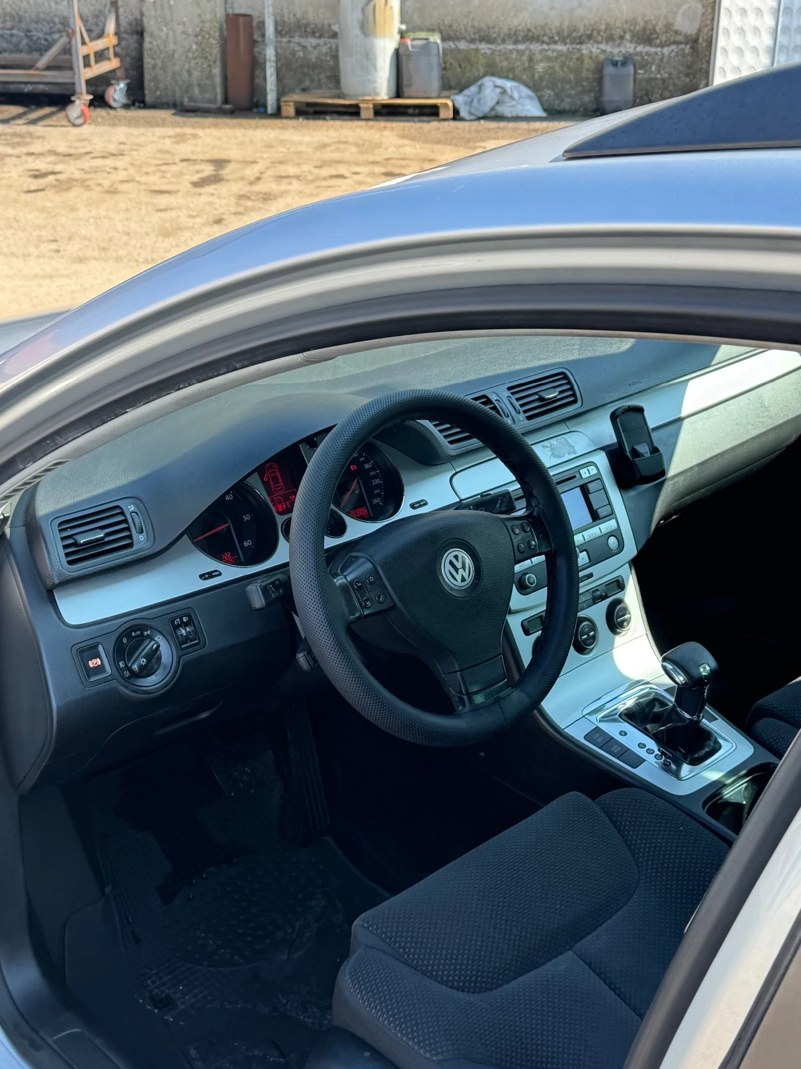 VW Passat, снимка 8 - Автомобили и джипове - 53708661