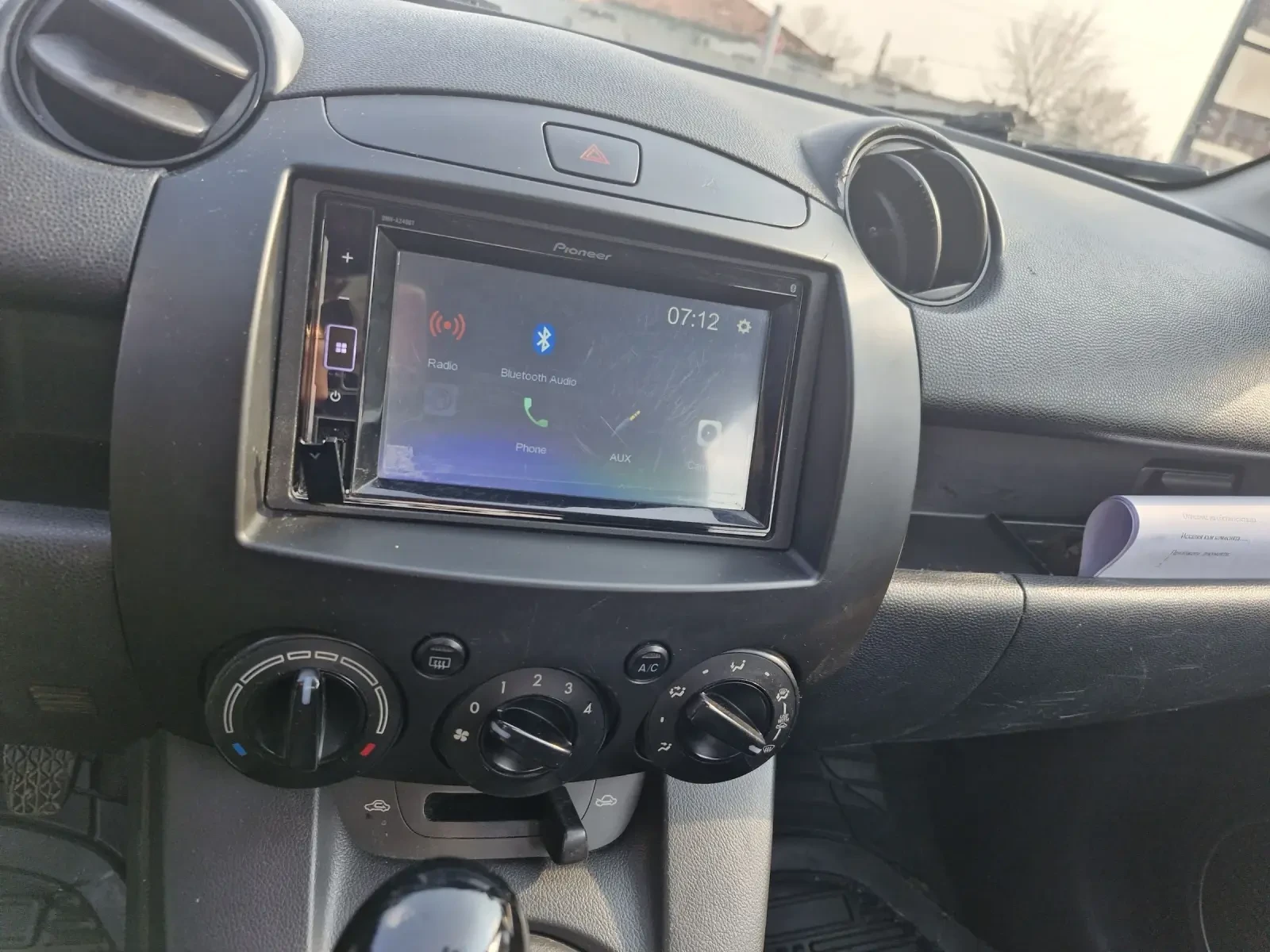 Mazda 2 Газ, снимка 2 - Автомобили и джипове - 53745980