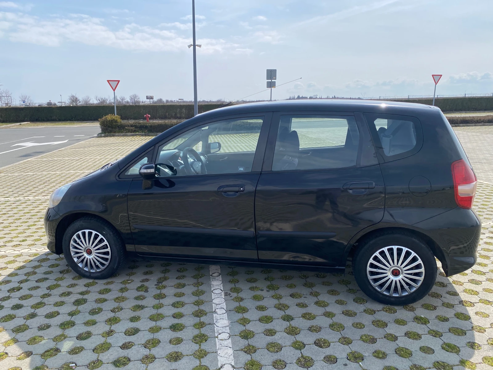 Honda Jazz 1, 4 Автоматик, снимка 4 - Автомобили и джипове - 53917222