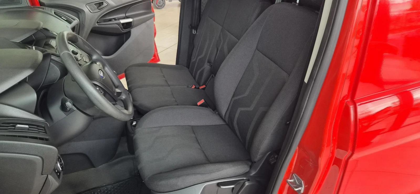 Ford Connect MAXI= 3 МЕСТА= 1.6TDCi-116ps КЛИМАТИК* 2015г.EURO5, снимка 6 - Автомобили и джипове - 54284404