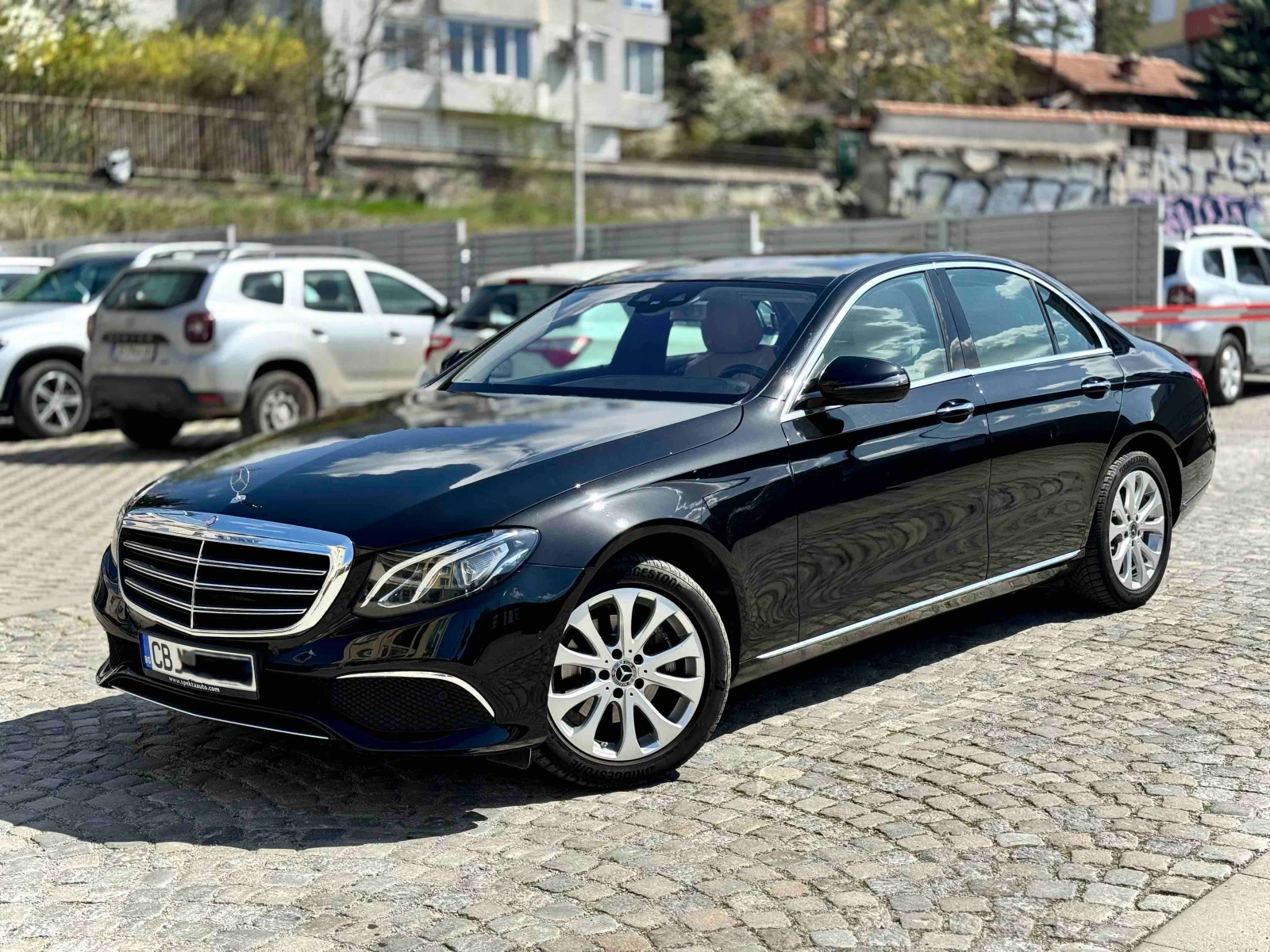 Mercedes-Benz E 220 9G-Tronic